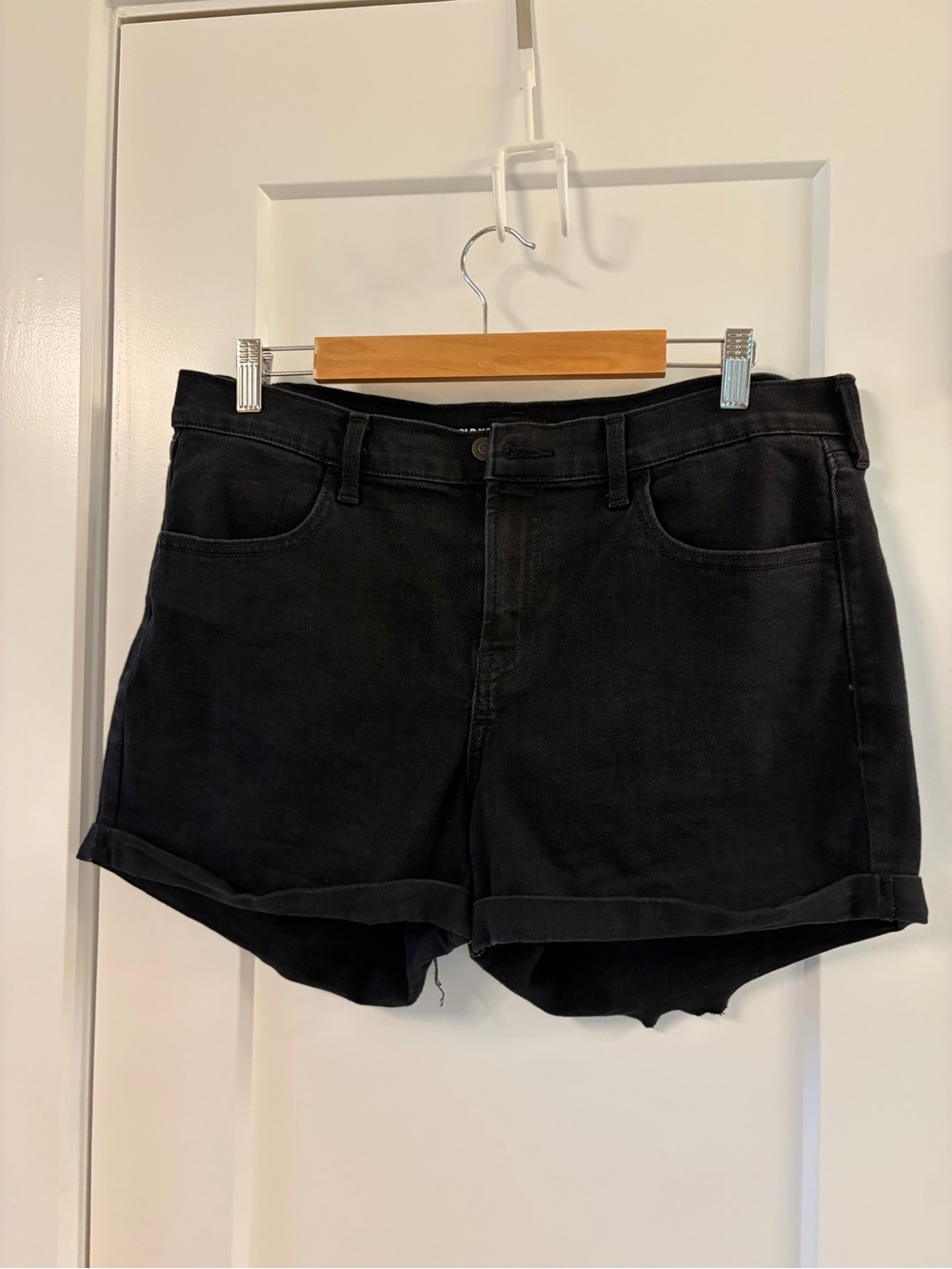 Old Navy Black Rolled-Hem Denim Shorts
